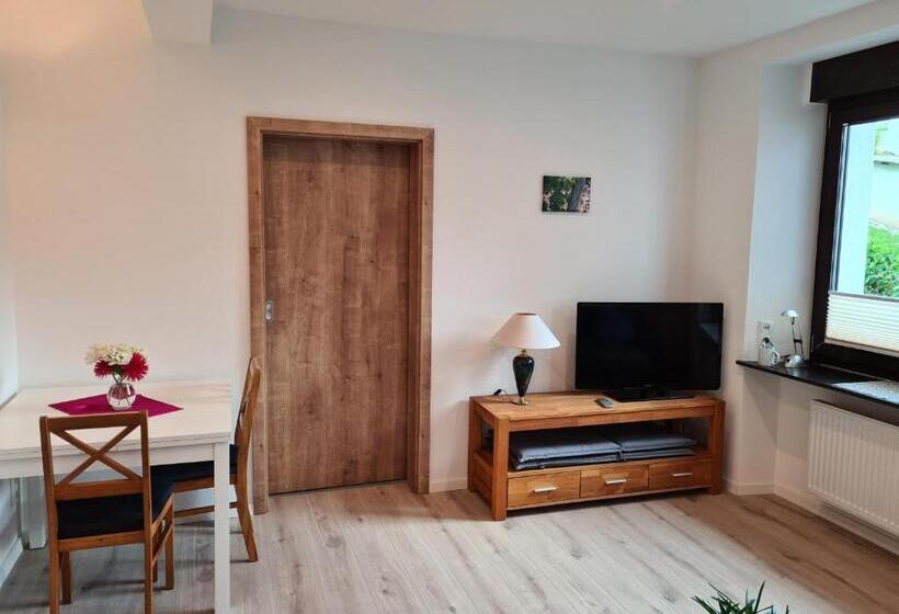 펜션 Ferienhaus Winzerauszeit