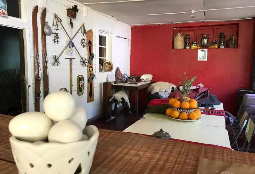 پانسیون Hostal Piolet En Baños Morales