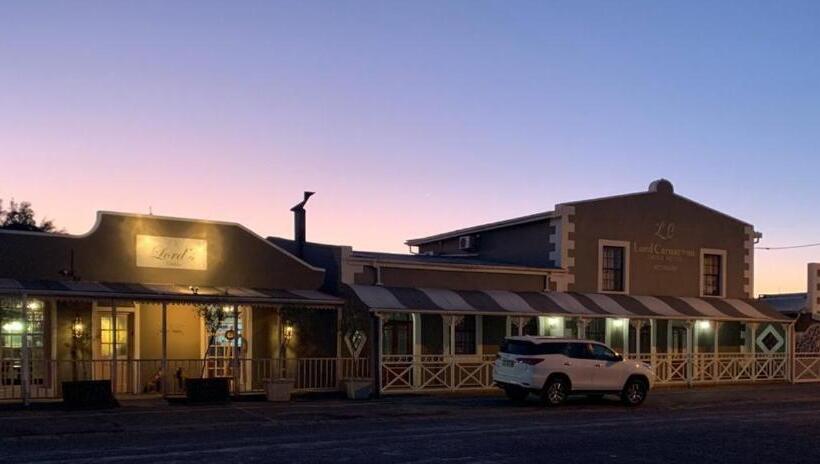 ペンション Lord Carnarvon Small