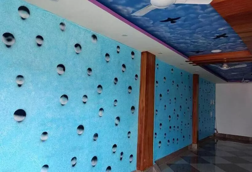 Majatalo Oyo Home Krishna Bhawan