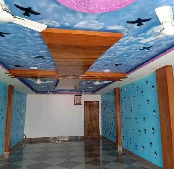 Majatalo Oyo Home Krishna Bhawan