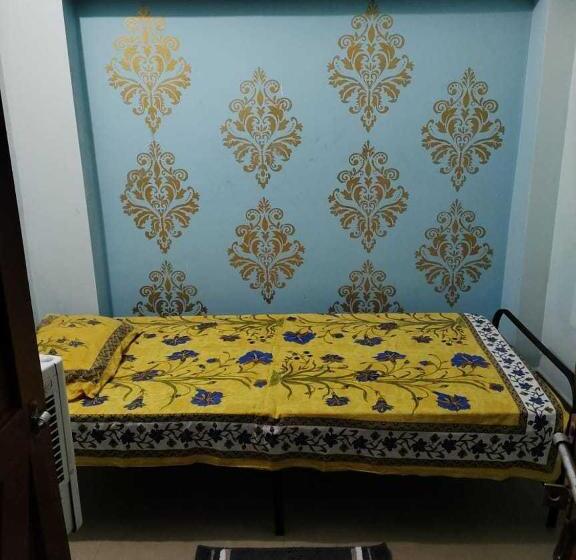 پانسیون Oyo Home Krishna Bhawan