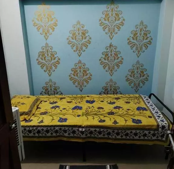 Majatalo Oyo Home Krishna Bhawan