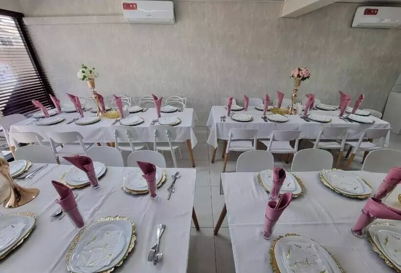 پانسیون Triunfo Guest House