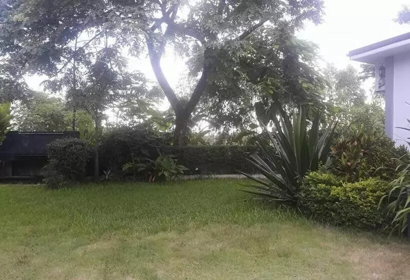 Retkeilymaja เพ็ญวิวรีสอร์ท Phenview Resort