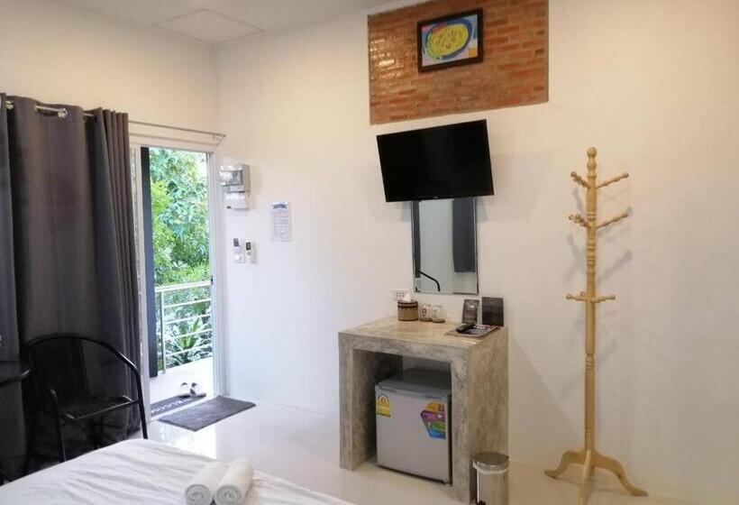 Ostello เพ็ญวิวรีสอร์ท Phenview Resort