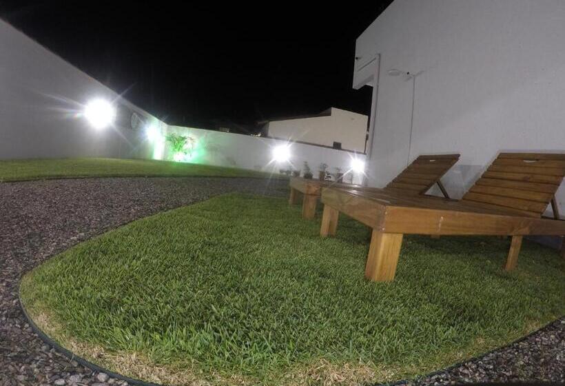 Schronisko Florianópolis Pousada Moçambeach