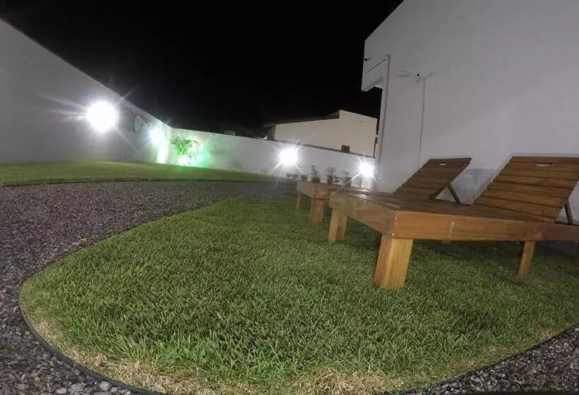 Retkeilymaja Florianópolis Pousada Moçambeach