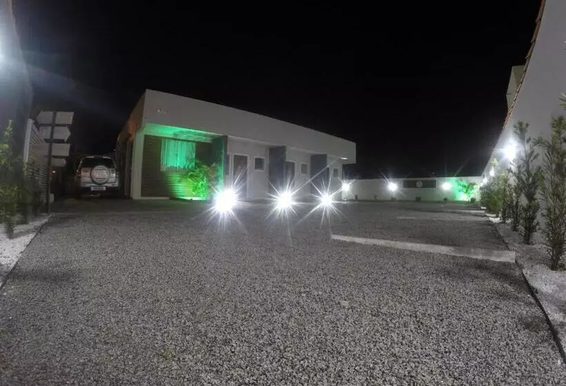 Retkeilymaja Florianópolis Pousada Moçambeach