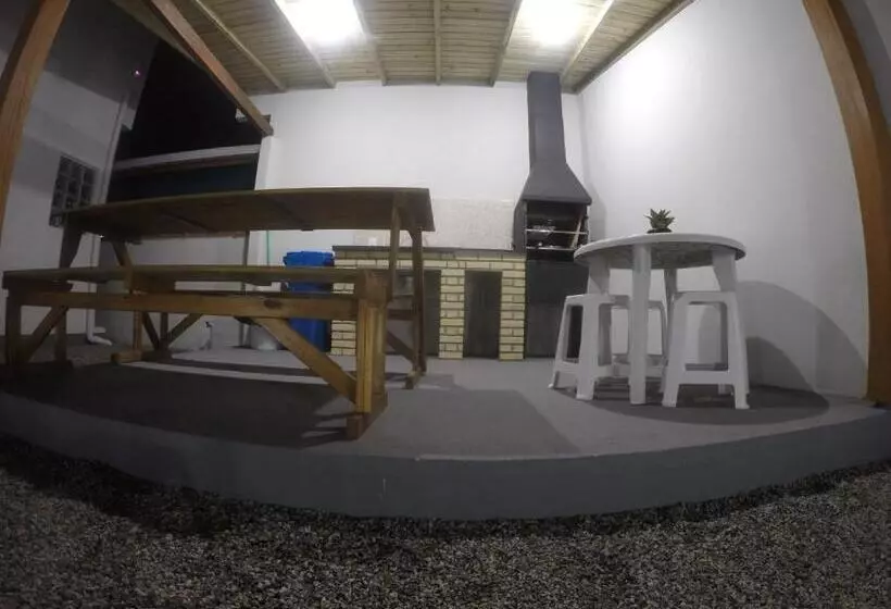 Retkeilymaja Florianópolis Pousada Moçambeach