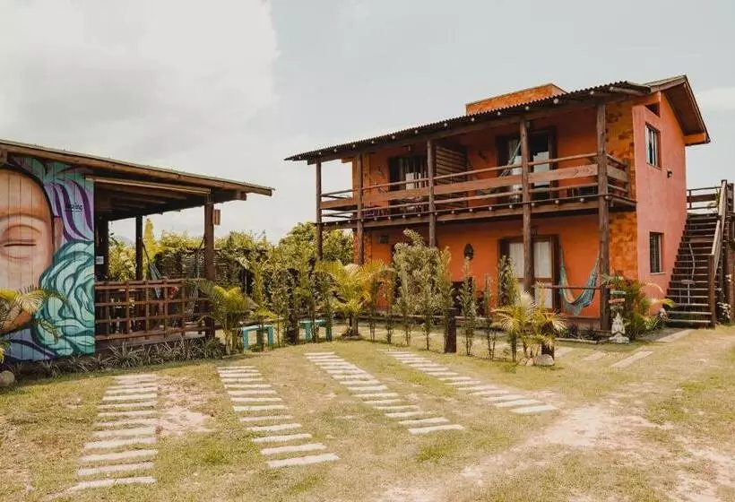 ユースホステル Pousada Canto Do Rosa