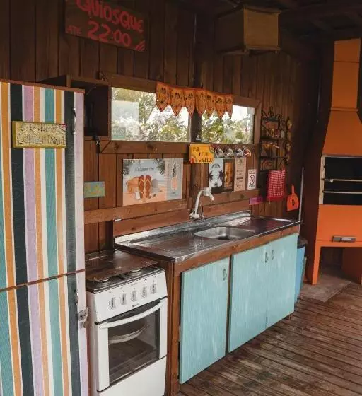 ユースホステル Pousada Canto Do Rosa