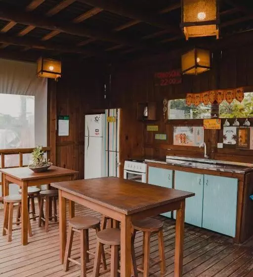 ユースホステル Pousada Canto Do Rosa