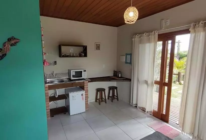 ユースホステル Pousada Canto Do Rosa