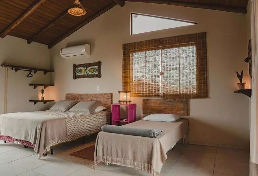 ユースホステル Pousada Canto Do Rosa