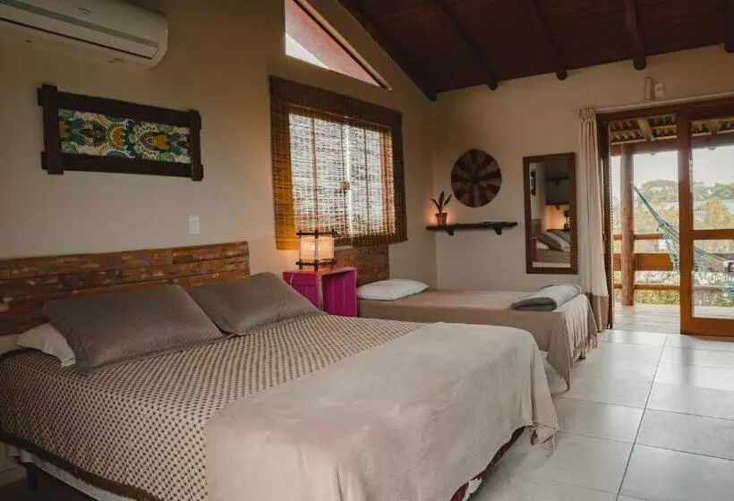 ユースホステル Pousada Canto Do Rosa