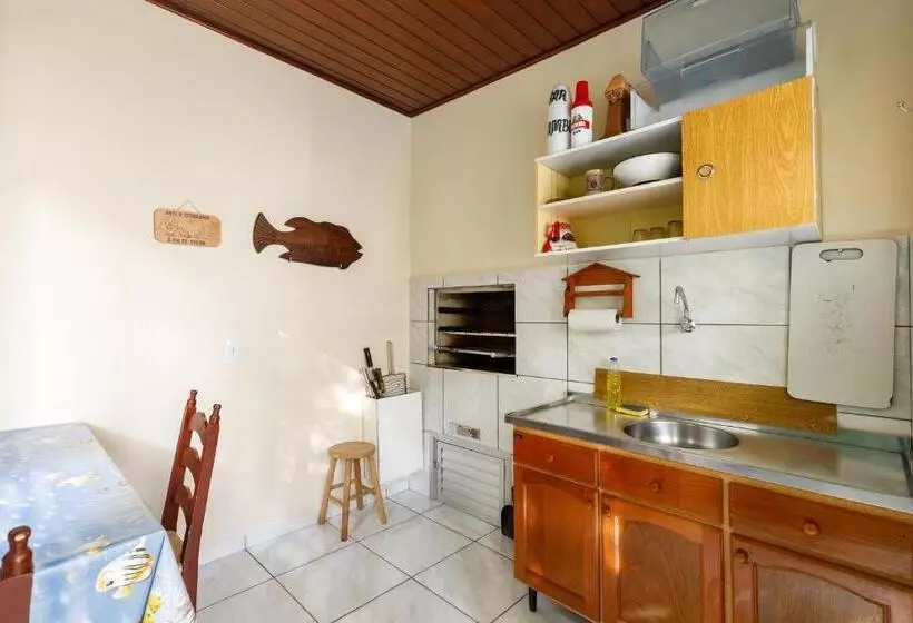 ユースホステル Pousada Residencial Bambus