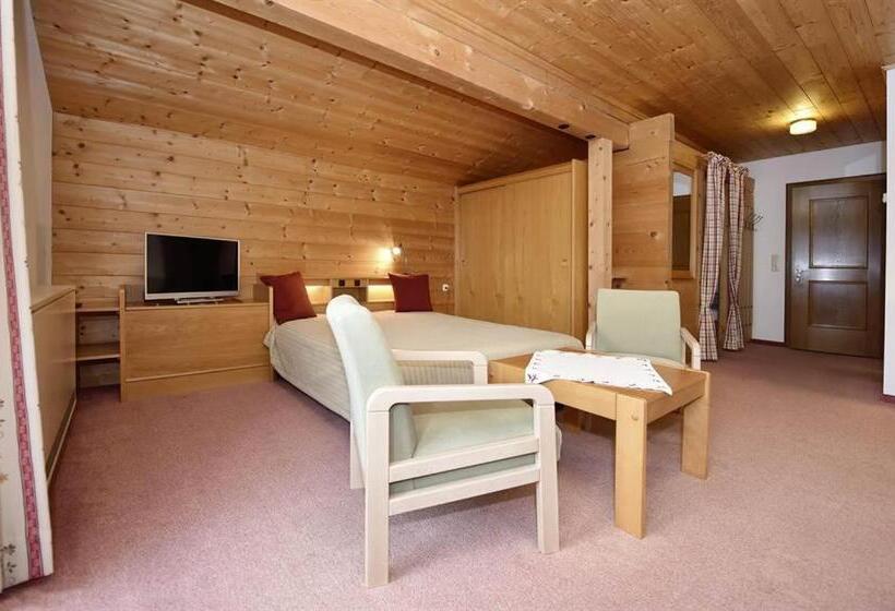 تختخواب و صبحانه Berghof Gundalatsch