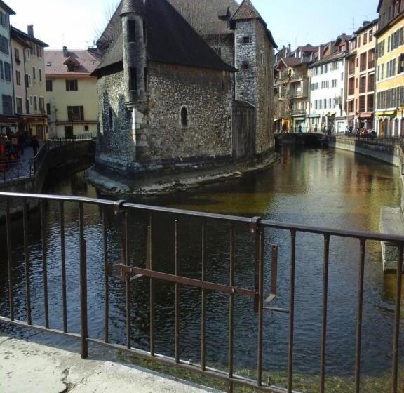 ベッドアンドブレックファースト Chambre D Hôtes Le Moulin