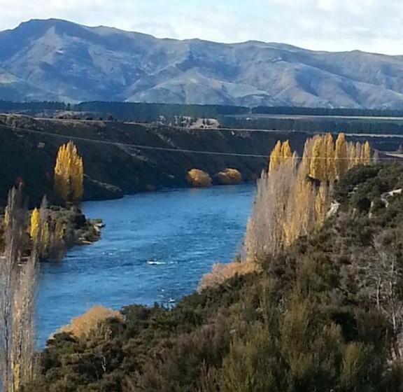 Bed and Breakfast Hikuwai Cottage