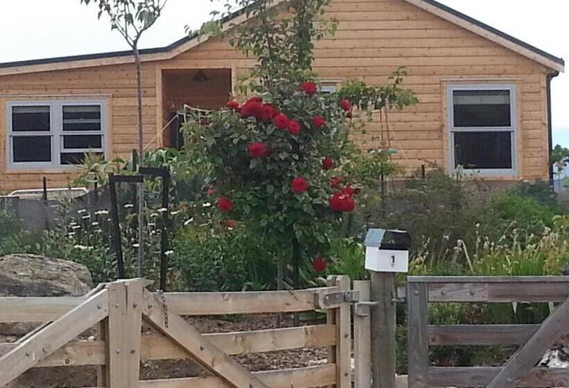 Bed and Breakfast Hikuwai Cottage