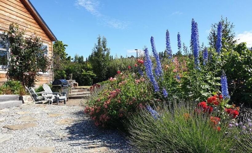 Bed and Breakfast Hikuwai Cottage