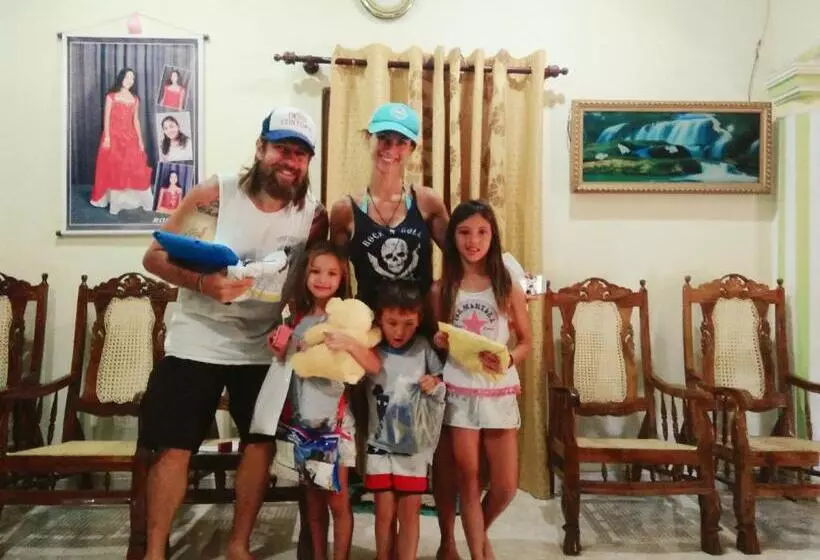 Aamiaismajoitus (B&B) Tharurashmi Sea Pond Villa & Surf Hostel   Hiriketiya