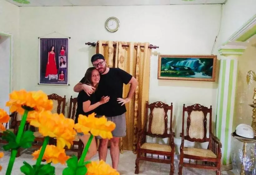 Aamiaismajoitus (B&B) Tharurashmi Sea Pond Villa & Surf Hostel   Hiriketiya