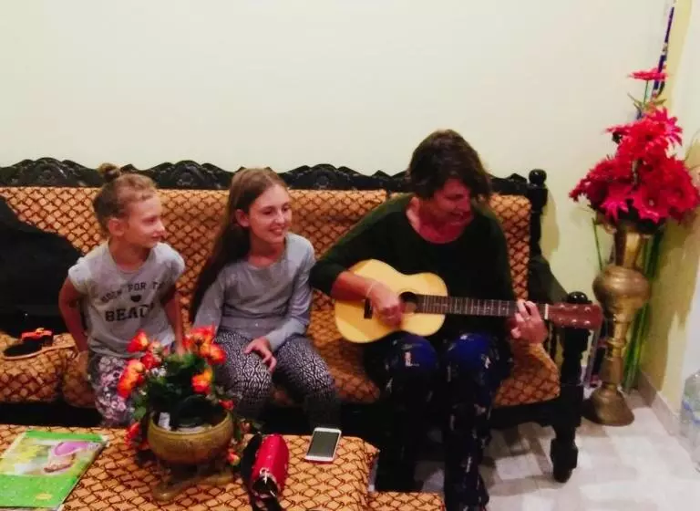 Aamiaismajoitus (B&B) Tharurashmi Sea Pond Villa & Surf Hostel   Hiriketiya