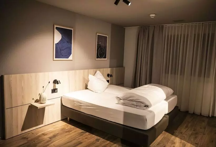 Hotelli Balga Natur  Und Bike