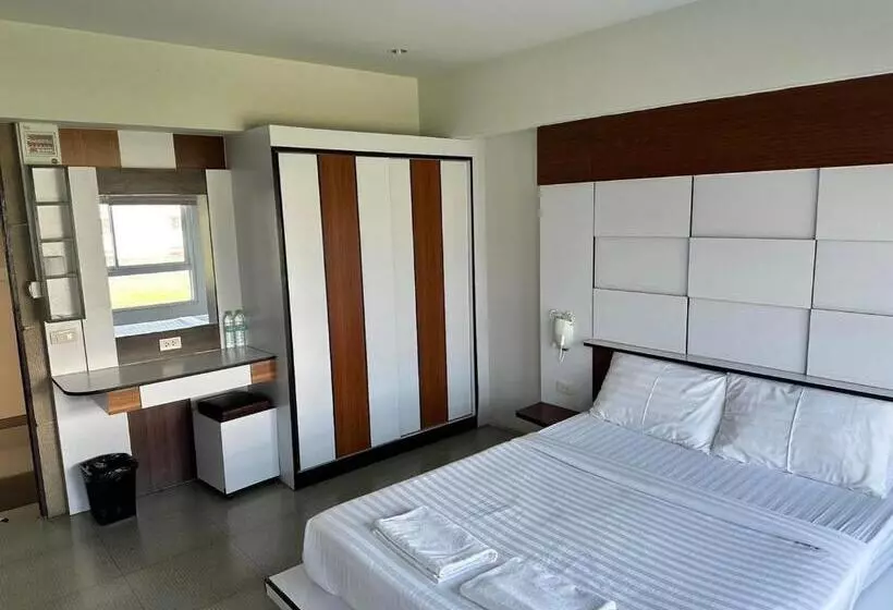 هتل I Garden Place