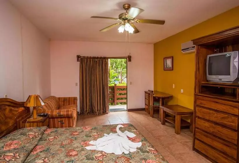 Hotelli Inn On The Park