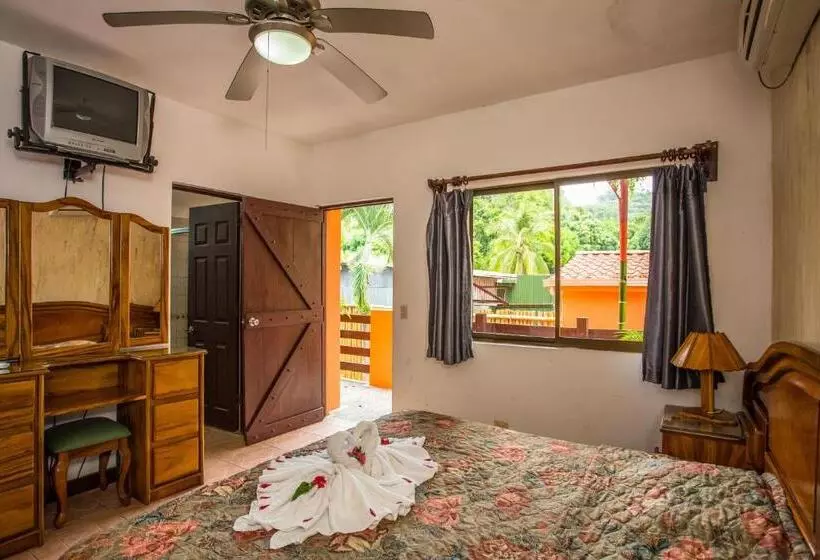 Hotelli Inn On The Park