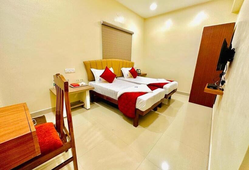 Hotel Sunlight Residency