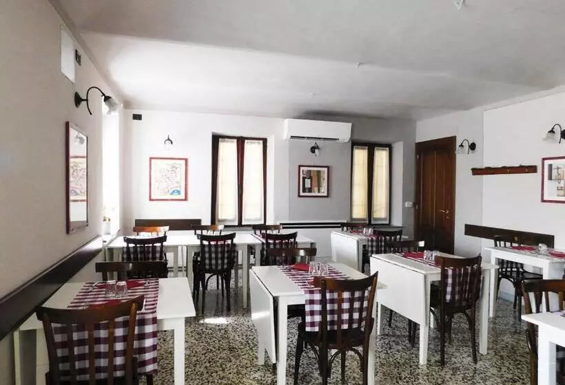 ホテル Trattoria Due Citroni
