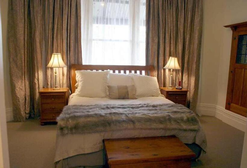 Nelson Heights Bed & Breakfast