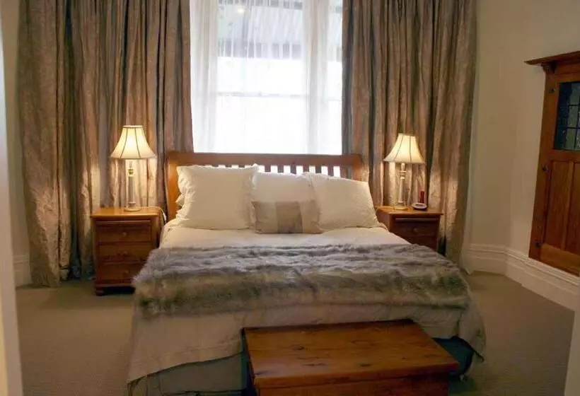 Nelson Heights Bed & Breakfast