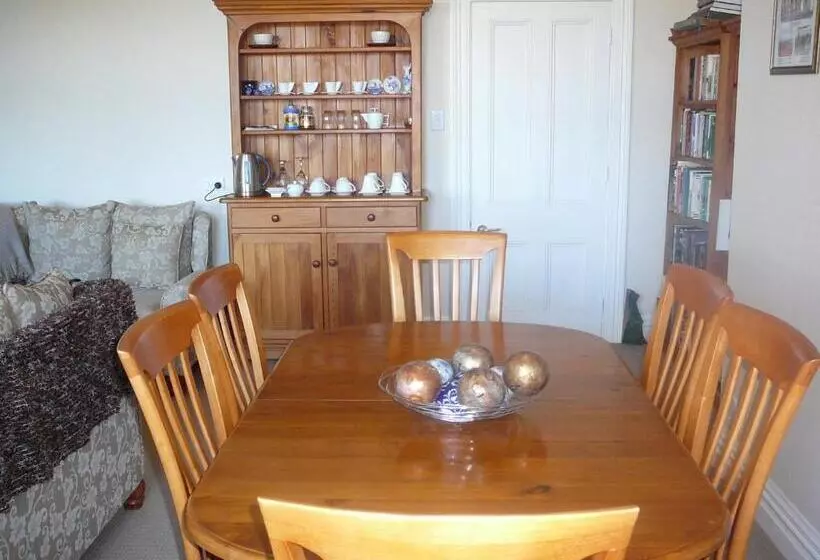 Nelson Heights Bed & Breakfast