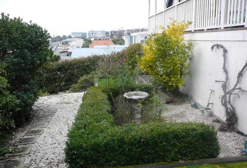 Nelson Heights Bed & Breakfast