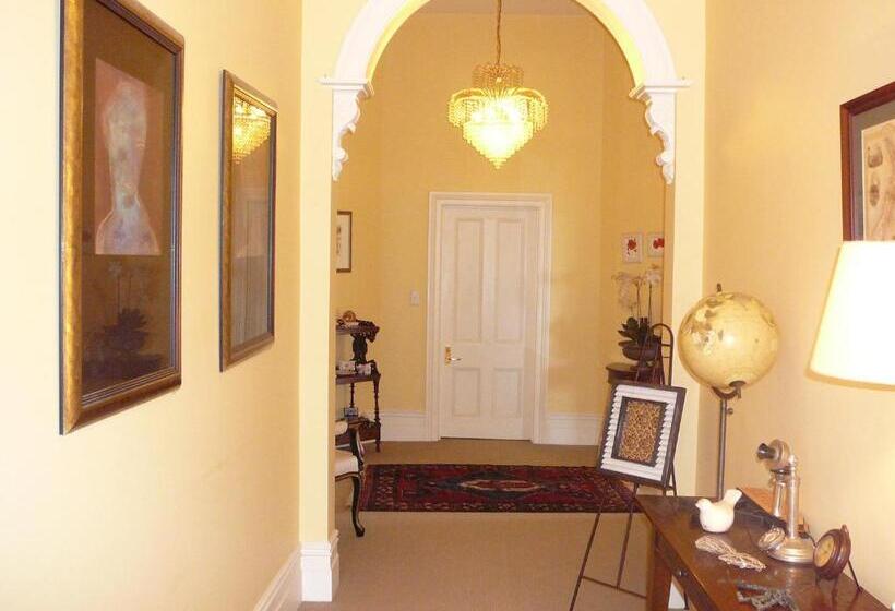 Nelson Heights Bed & Breakfast