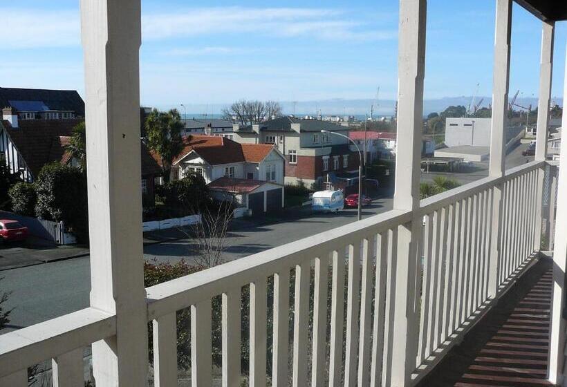 Nelson Heights Bed & Breakfast