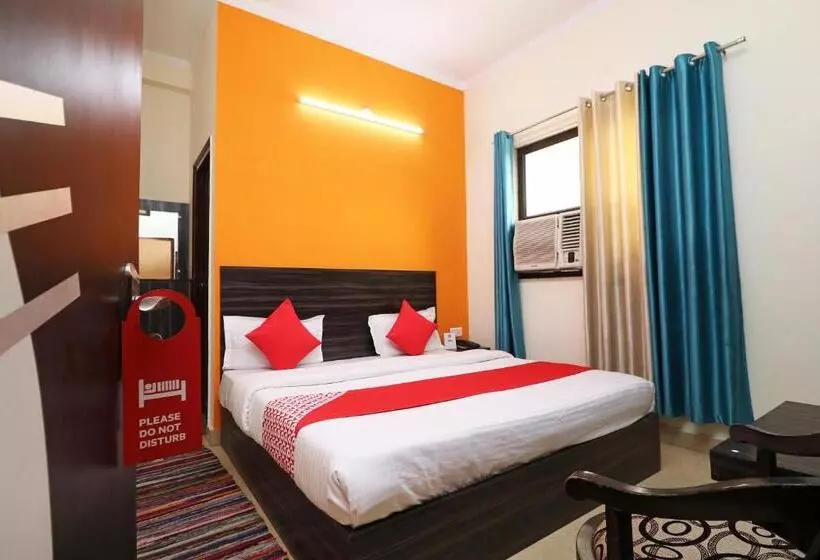 Flagship Hotel Dev