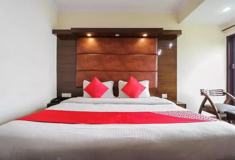 Oyo Hotel Palazzo
