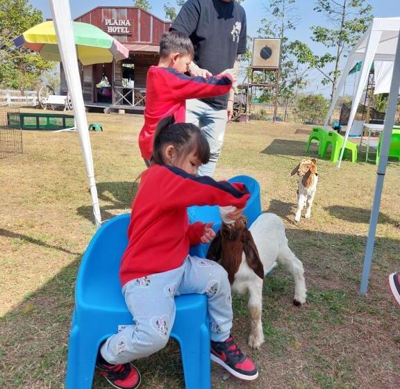 Pensió เฮือนปลายนา โฮมสเตย์