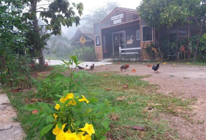 Pensió เฮือนปลายนา โฮมสเตย์