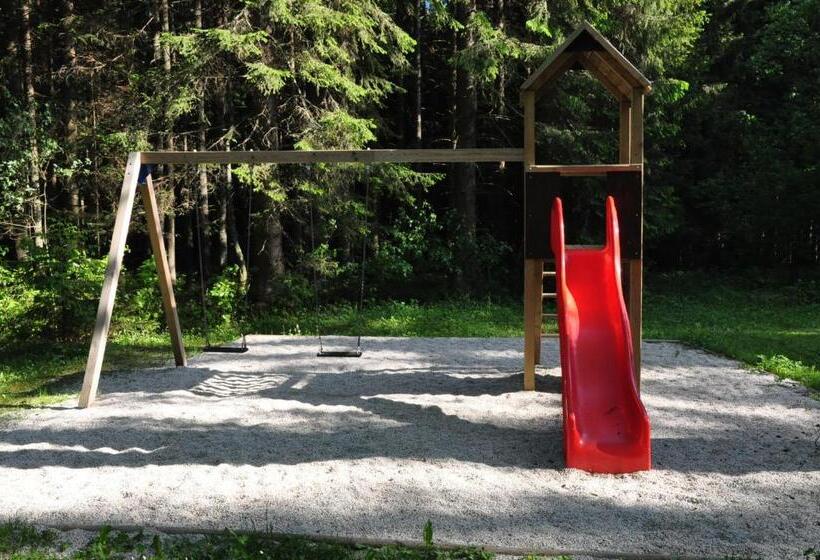 Пансион Penzion Mezi Lesy