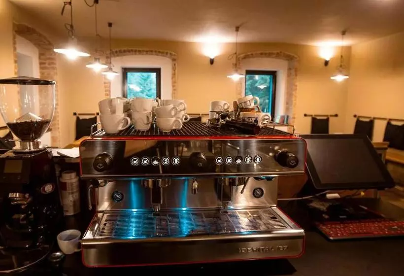 Majatalo Penzion Mezi Lesy