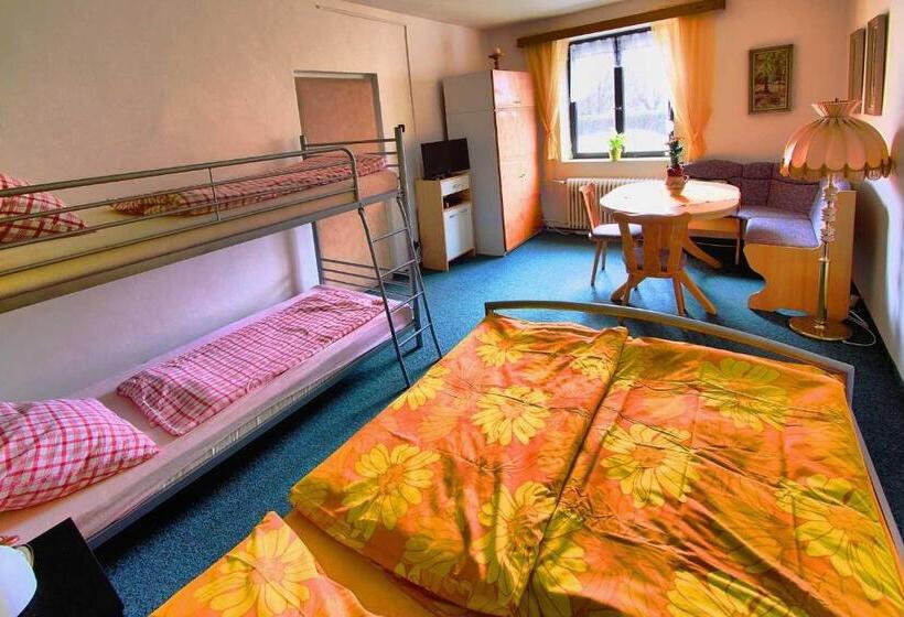 Pensionat Penzion Nemílek