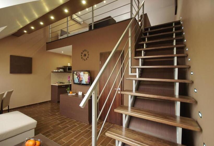 پانسیون Royal Residence Apartments