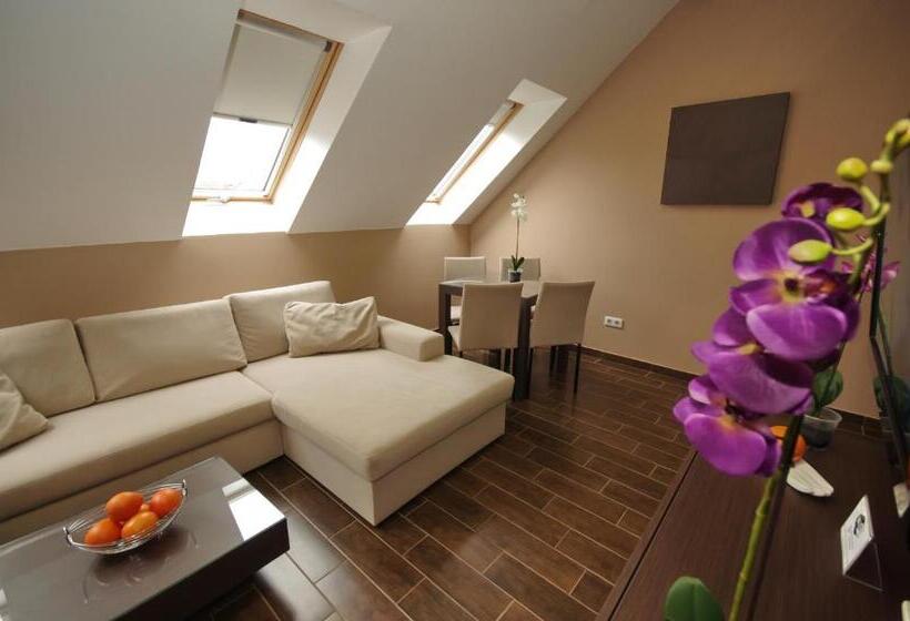 پانسیون Royal Residence Apartments